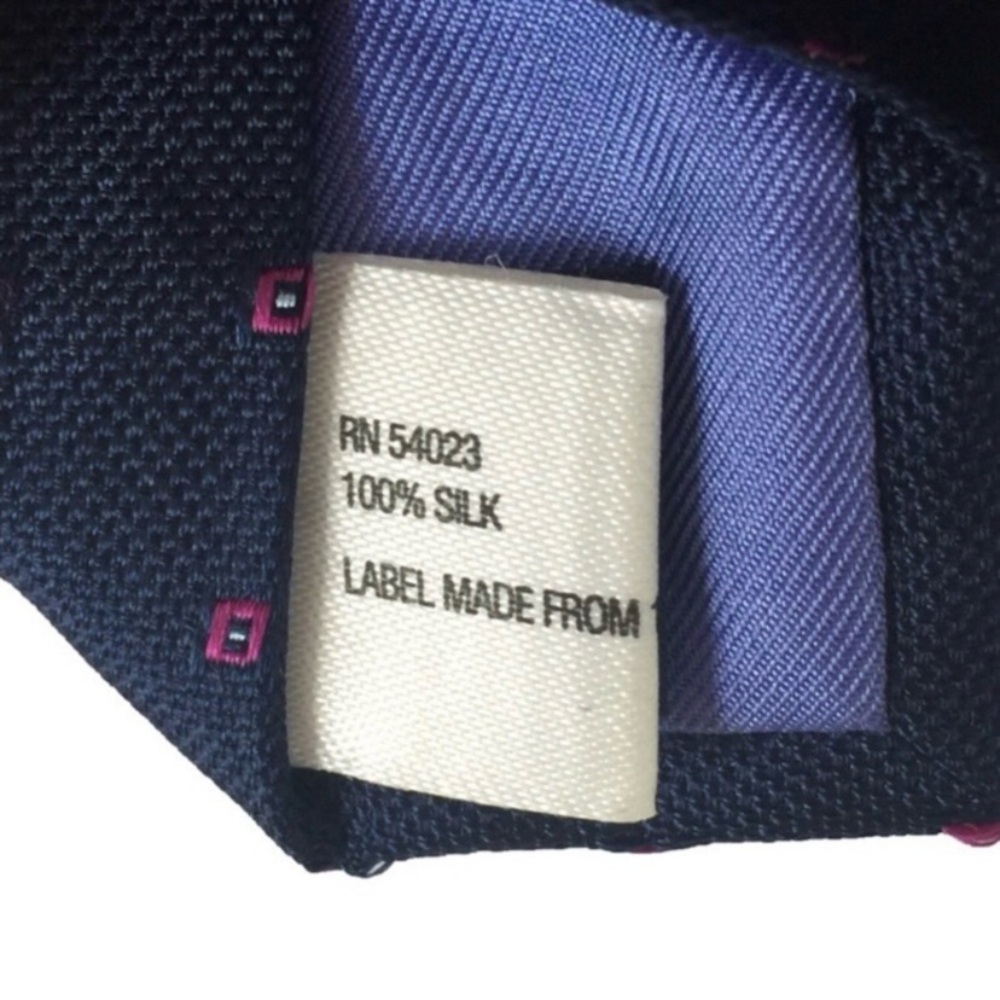 Gap Men’s Tie 100% Silk New - Picture 2 of 3